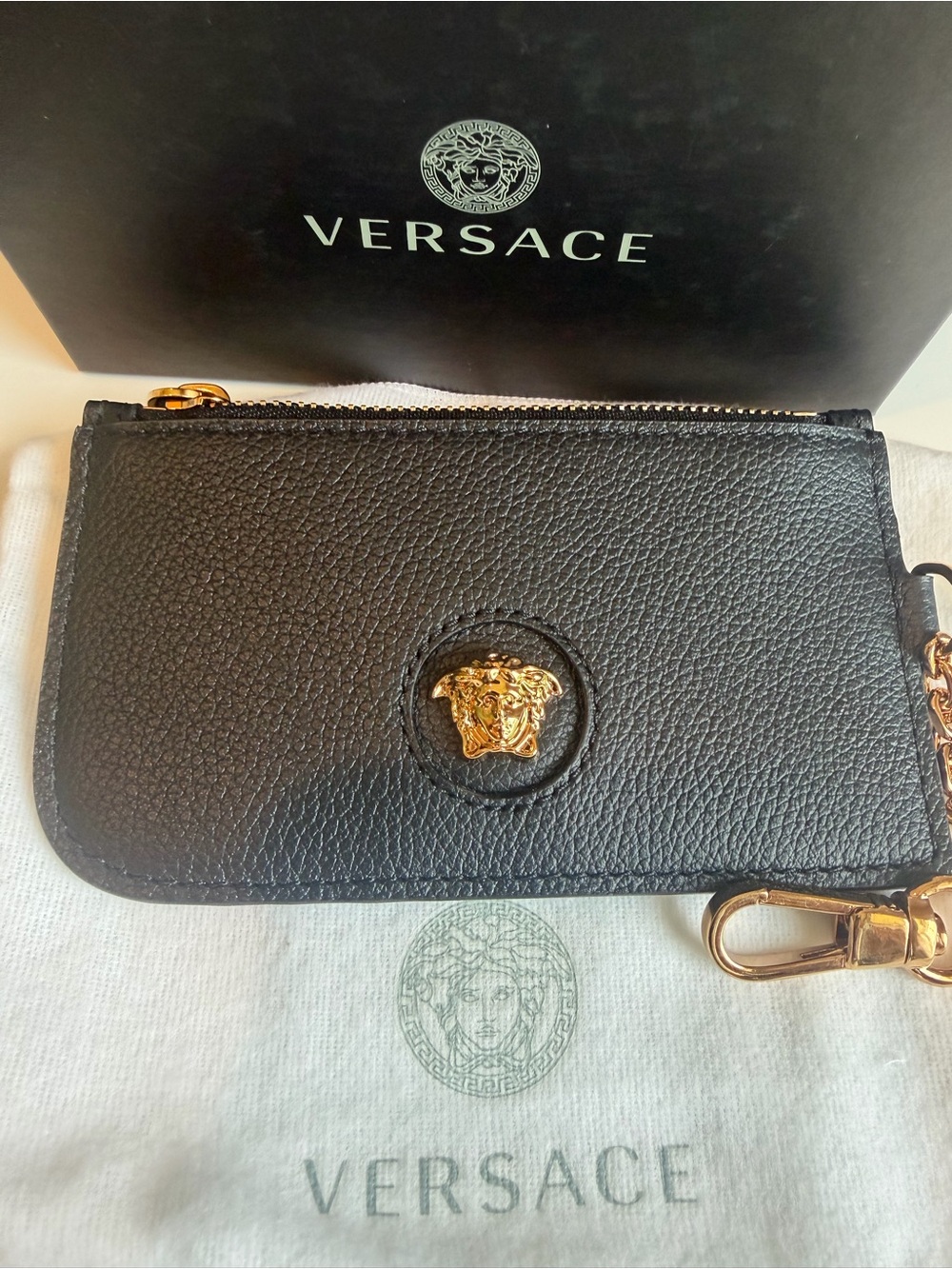 NWT Versace Black Pebbled Leather Medusa Coin Pouch/Card Holder. - Picture 2 of 3